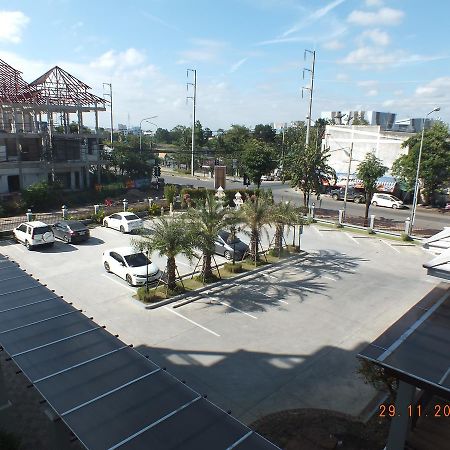 Sukkhamas Pirom Hotel Nakhonratchasima Buitenkant foto
