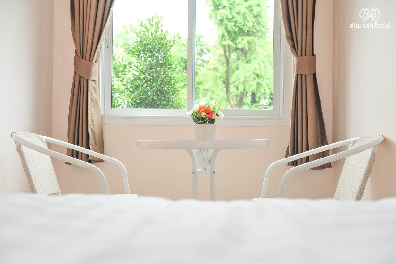 Sukkhamas Pirom Hotel Nakhonratchasima Buitenkant foto