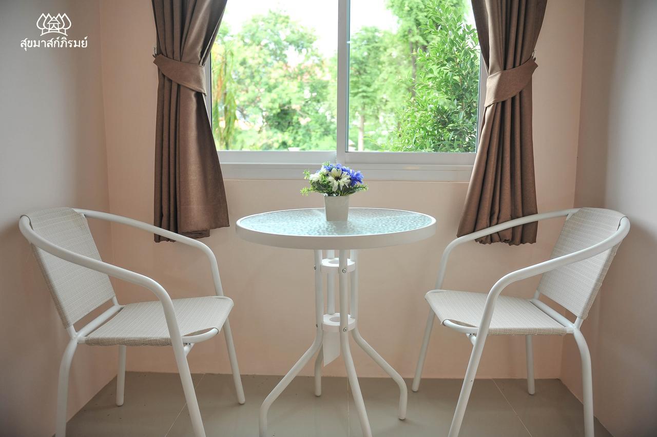 Sukkhamas Pirom Hotel Nakhonratchasima Buitenkant foto