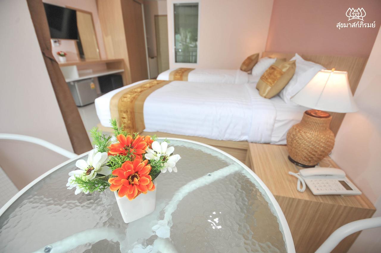 Sukkhamas Pirom Hotel Nakhonratchasima Buitenkant foto