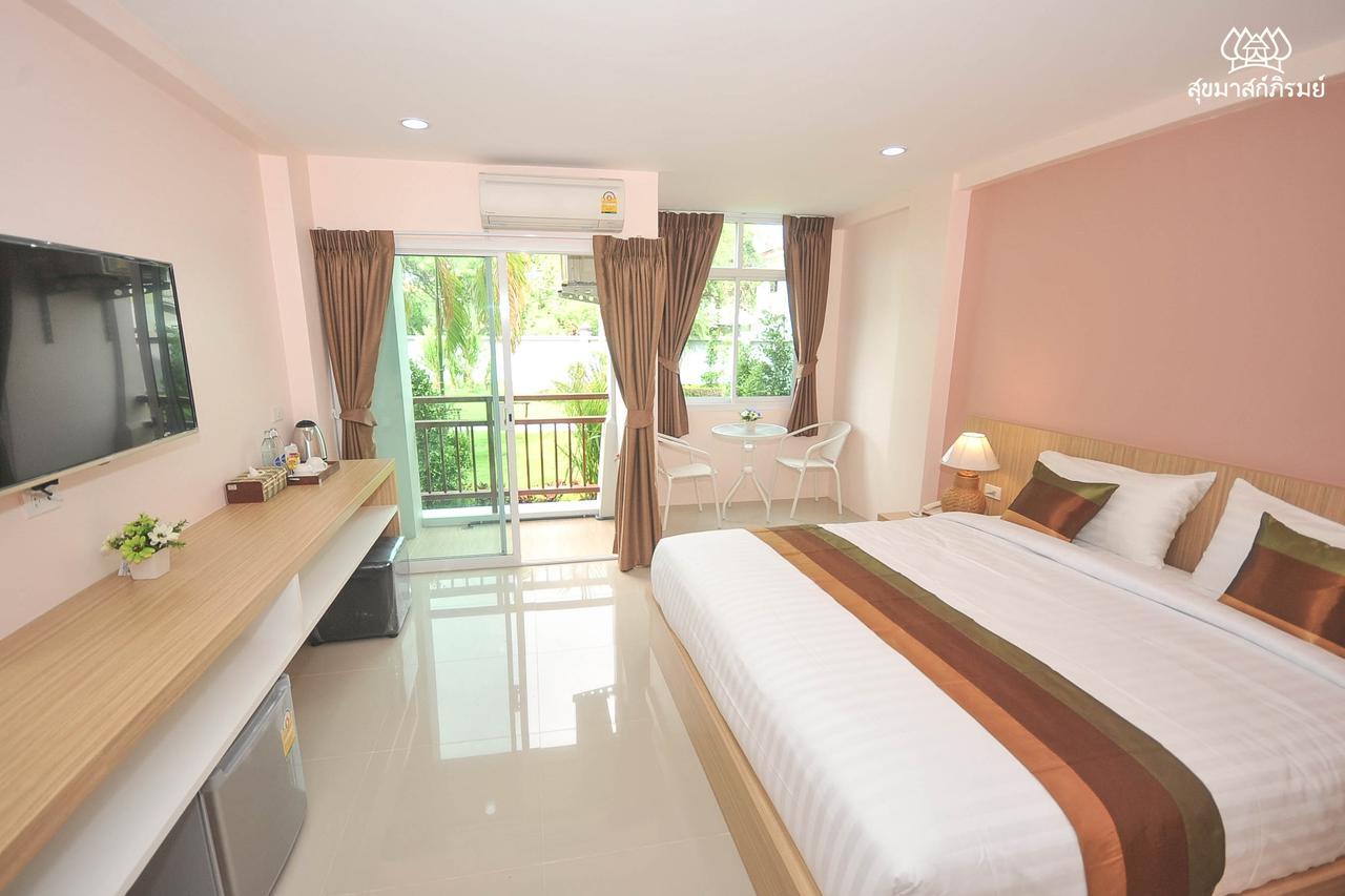 Sukkhamas Pirom Hotel Nakhonratchasima Buitenkant foto