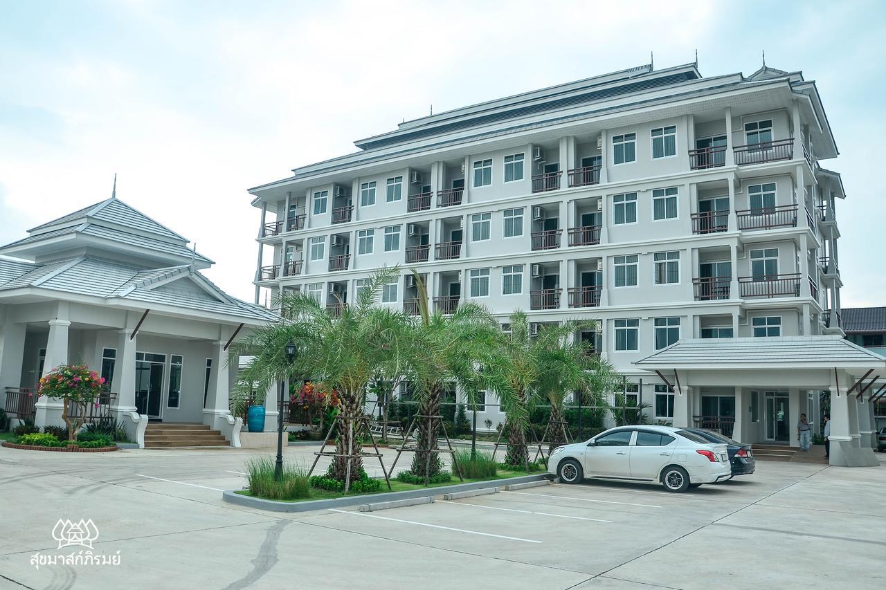 Sukkhamas Pirom Hotel Nakhonratchasima Buitenkant foto
